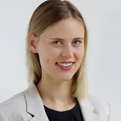 Dr. Aleksandra Izdebska